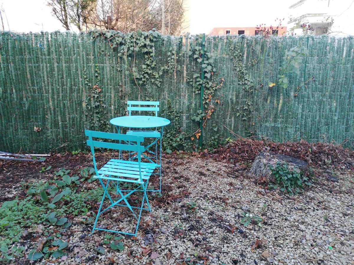 Studio De Charme, 30' Paris, 5' Evry, 10' Orly Ris-Orangis Buitenkant foto